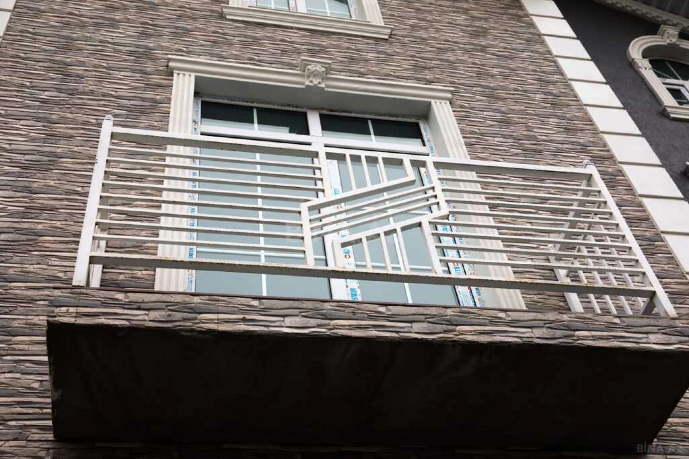 Satılır 5 otaqlı həyət evi 220 m²