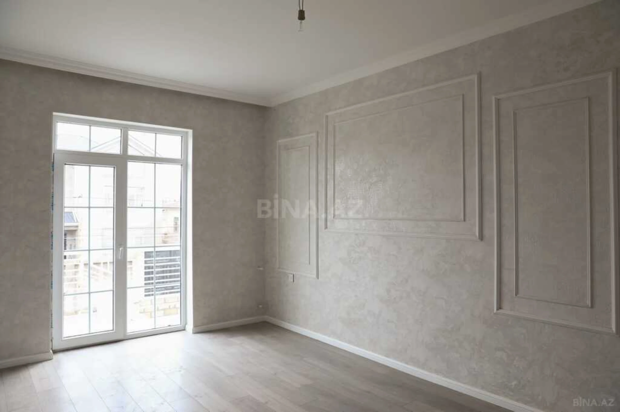 Satılır 5 otaqlı həyət evi 220 m²