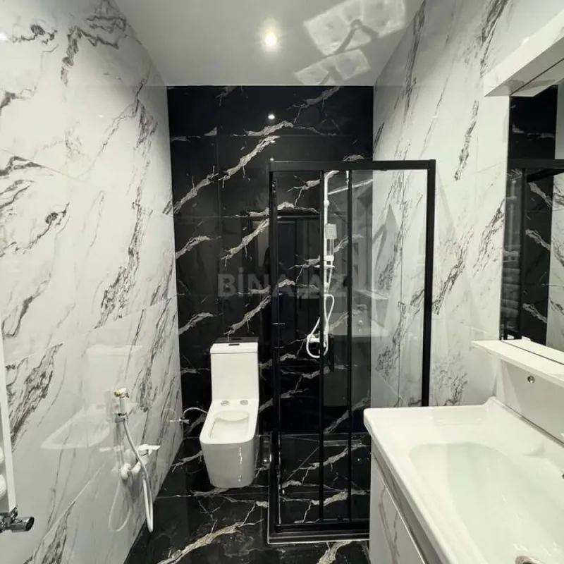 Satılır 5 otaqlı həyət evi 200 m²