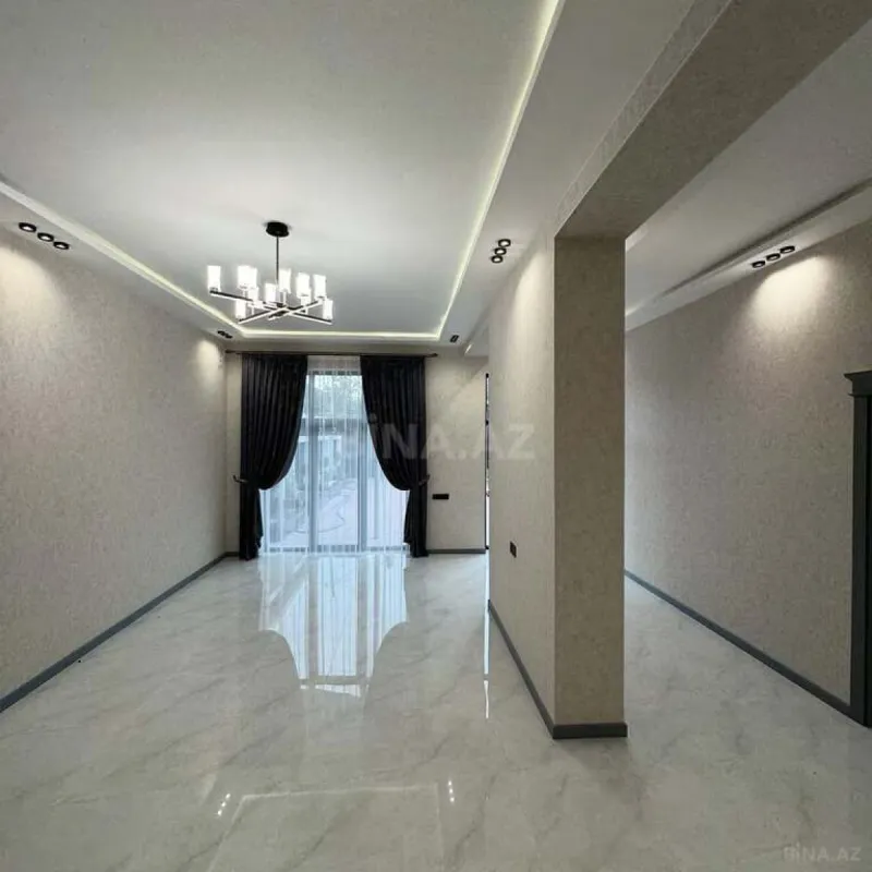 Satılır 5 otaqlı həyət evi 200 m²