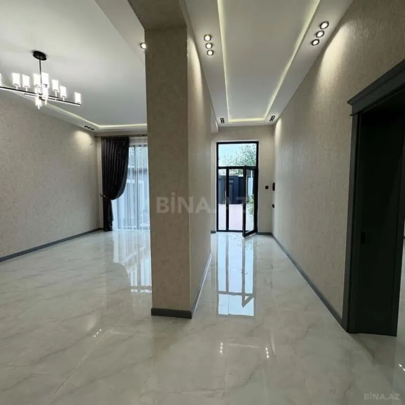 Satılır 5 otaqlı həyət evi 200 m²