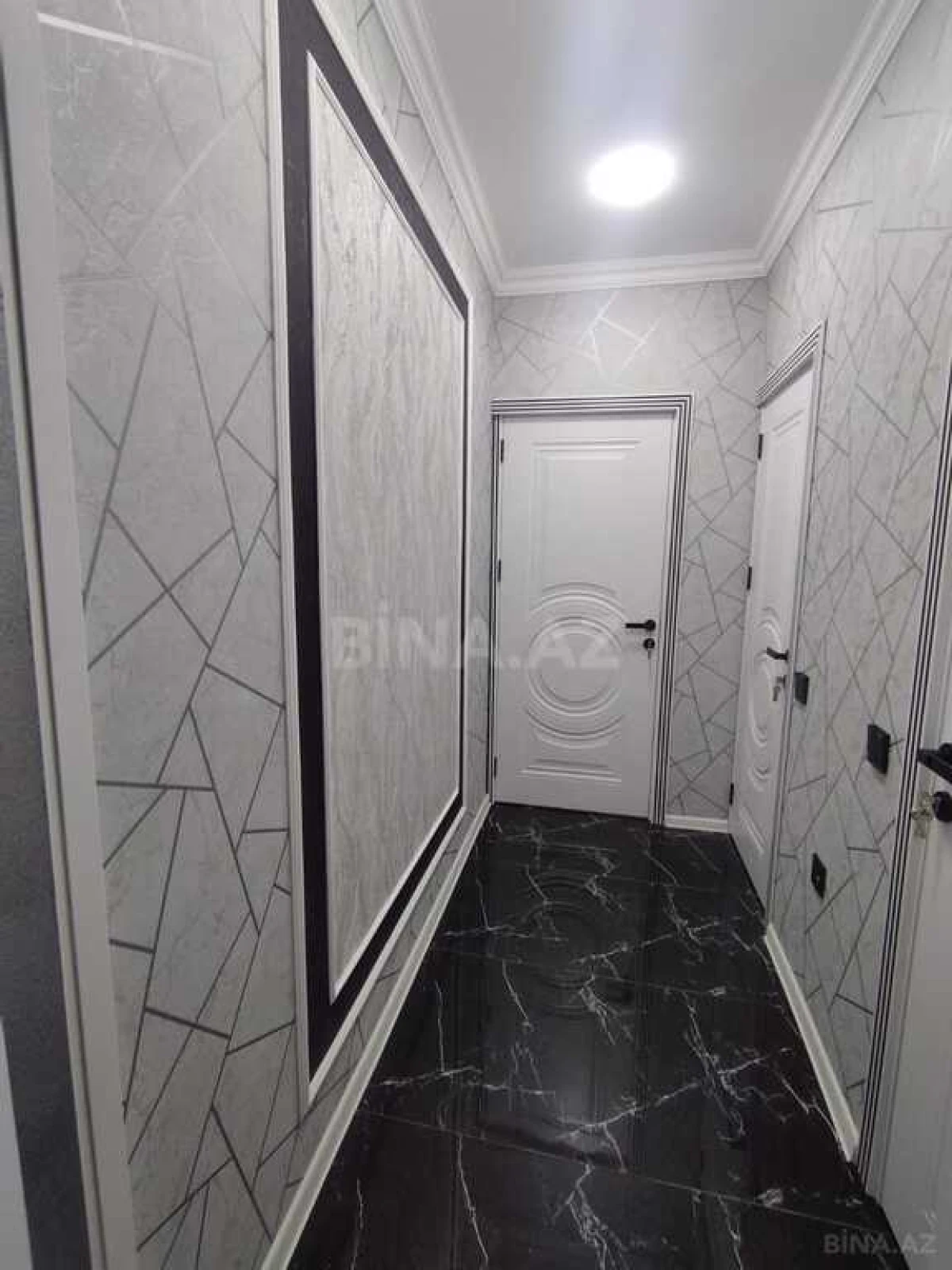 Satılır 2 otaqlı mənzil 58 m²
