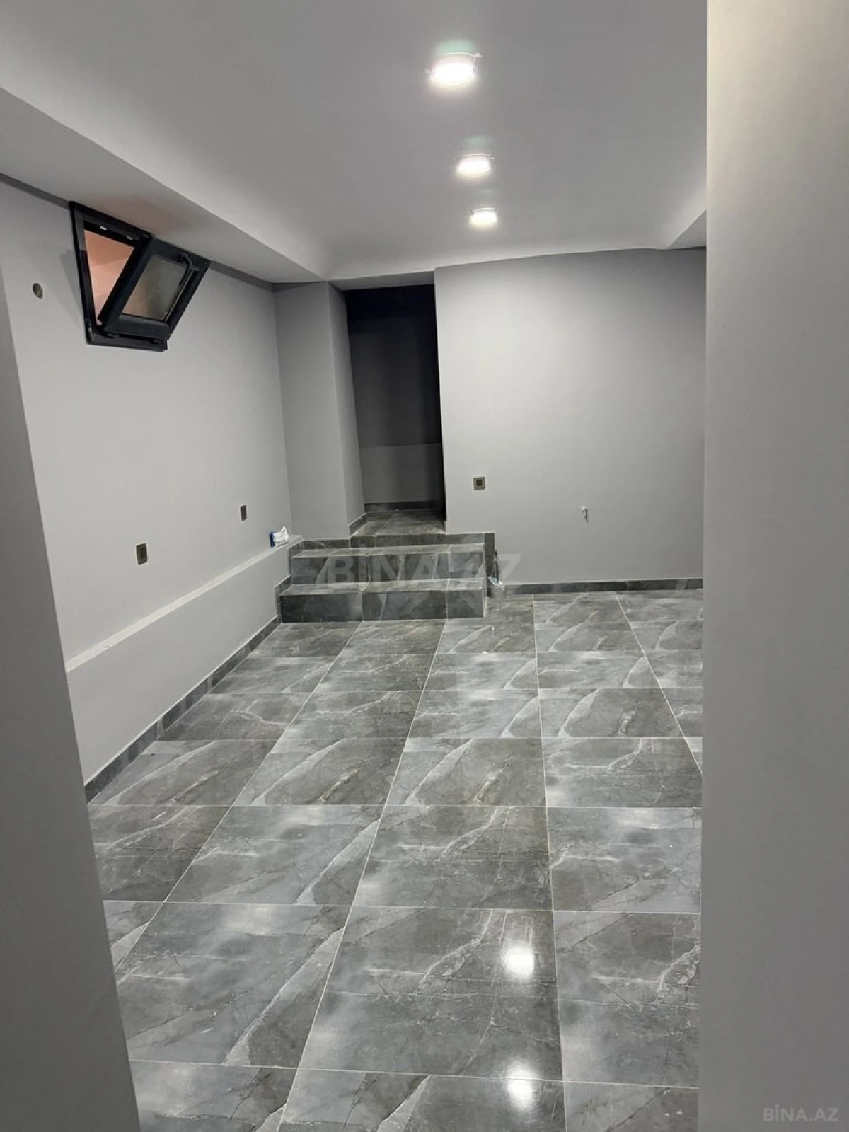 Kirayə verilir obyekt 68 m²