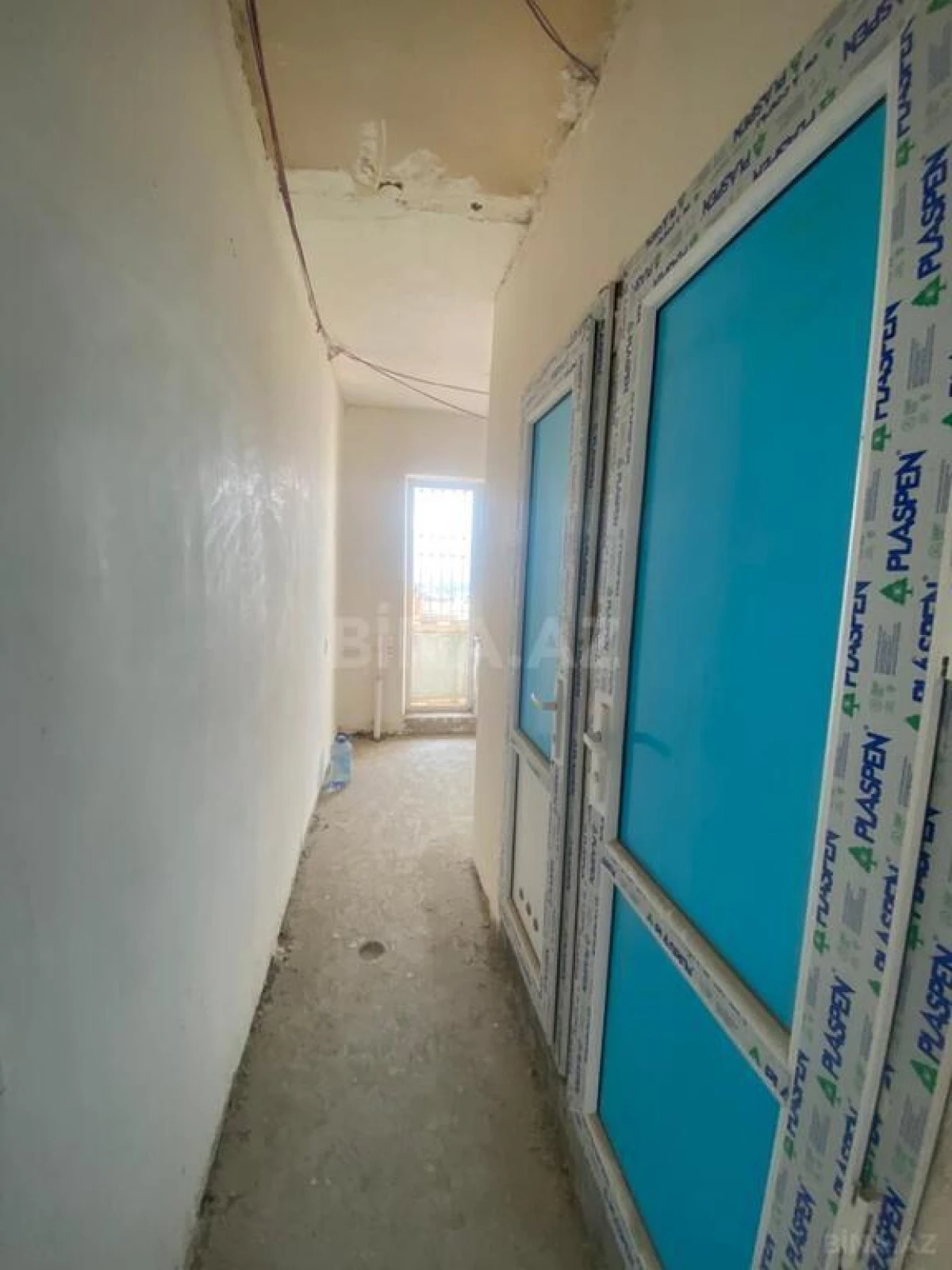 Satılır 4 otaqlı mənzil 99 m²