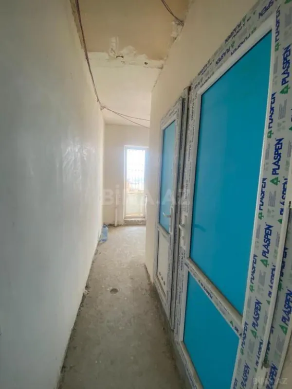 Satılır 4 otaqlı mənzil 99 m²