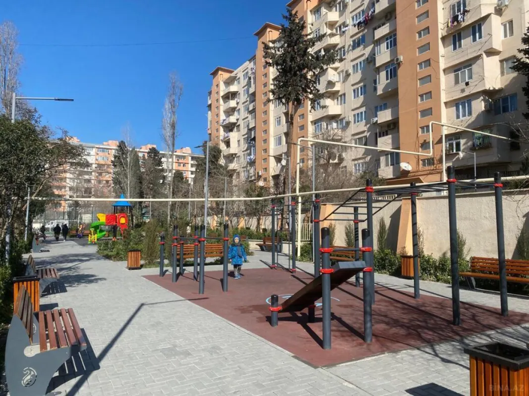 Satılır 4 otaqlı mənzil 99 m²