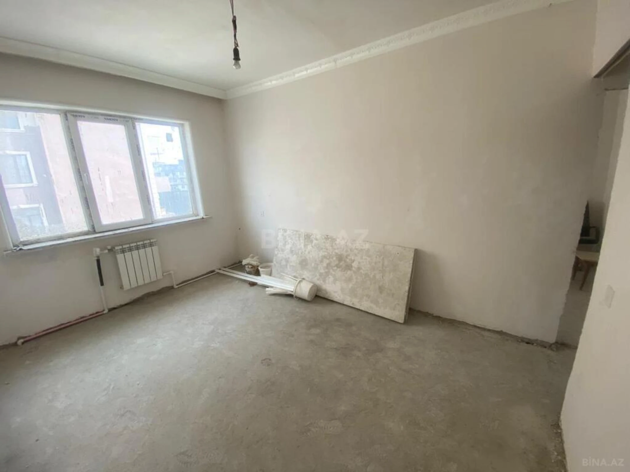 Satılır 4 otaqlı mənzil 99 m²