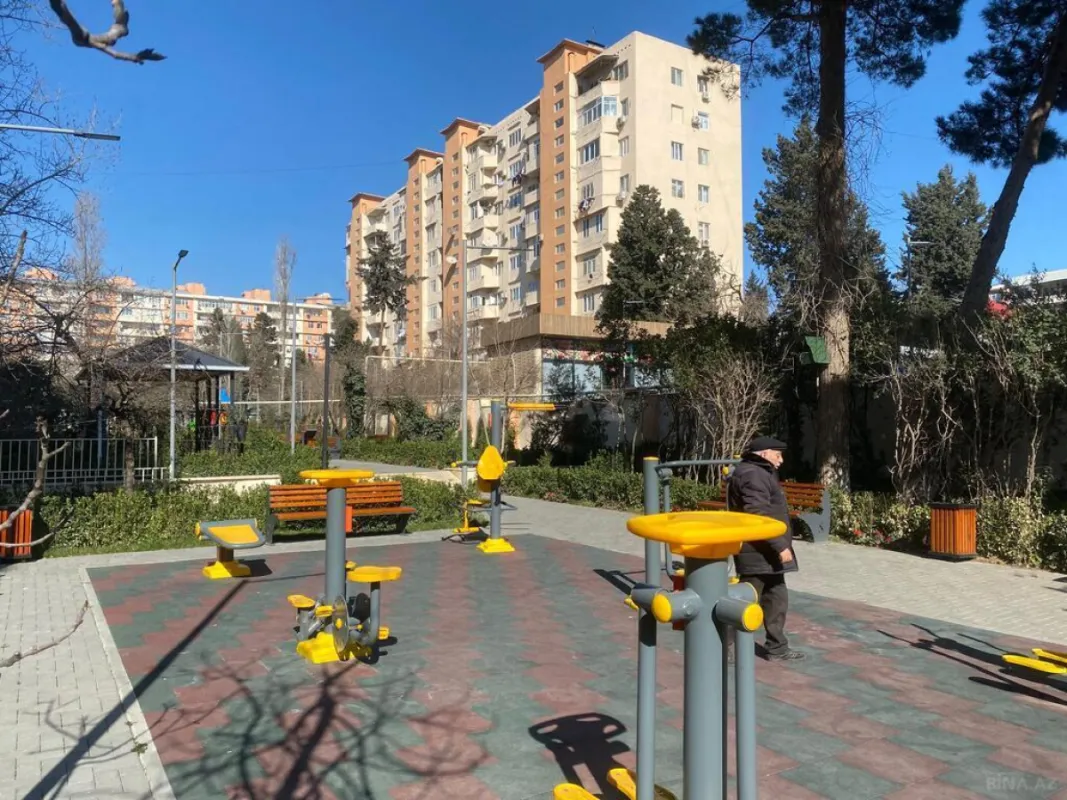 Satılır 4 otaqlı mənzil 99 m²