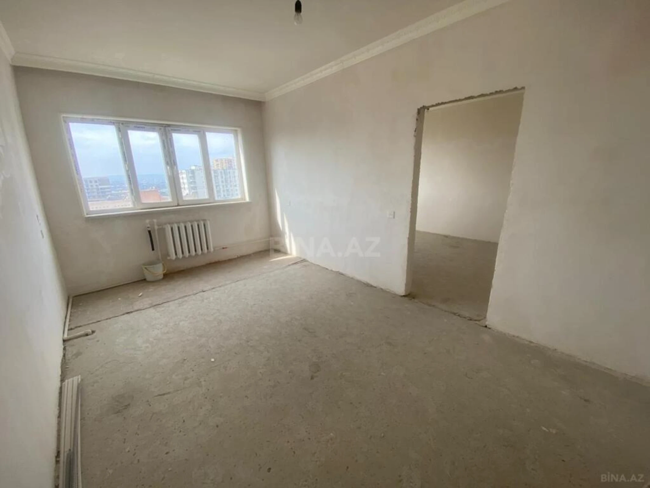 Satılır 4 otaqlı mənzil 99 m²