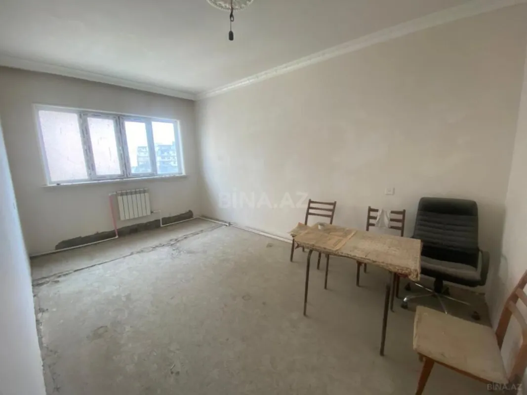 Satılır 4 otaqlı mənzil 99 m²