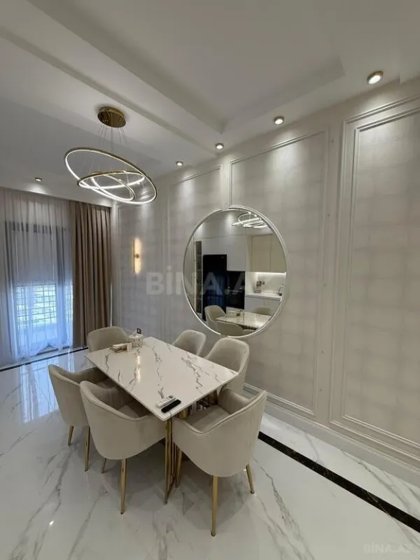 Satılır 4 otaqlı mənzil 185 m²