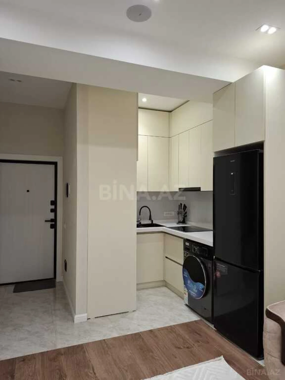 Satılır 2 otaqlı mənzil 65 m²
