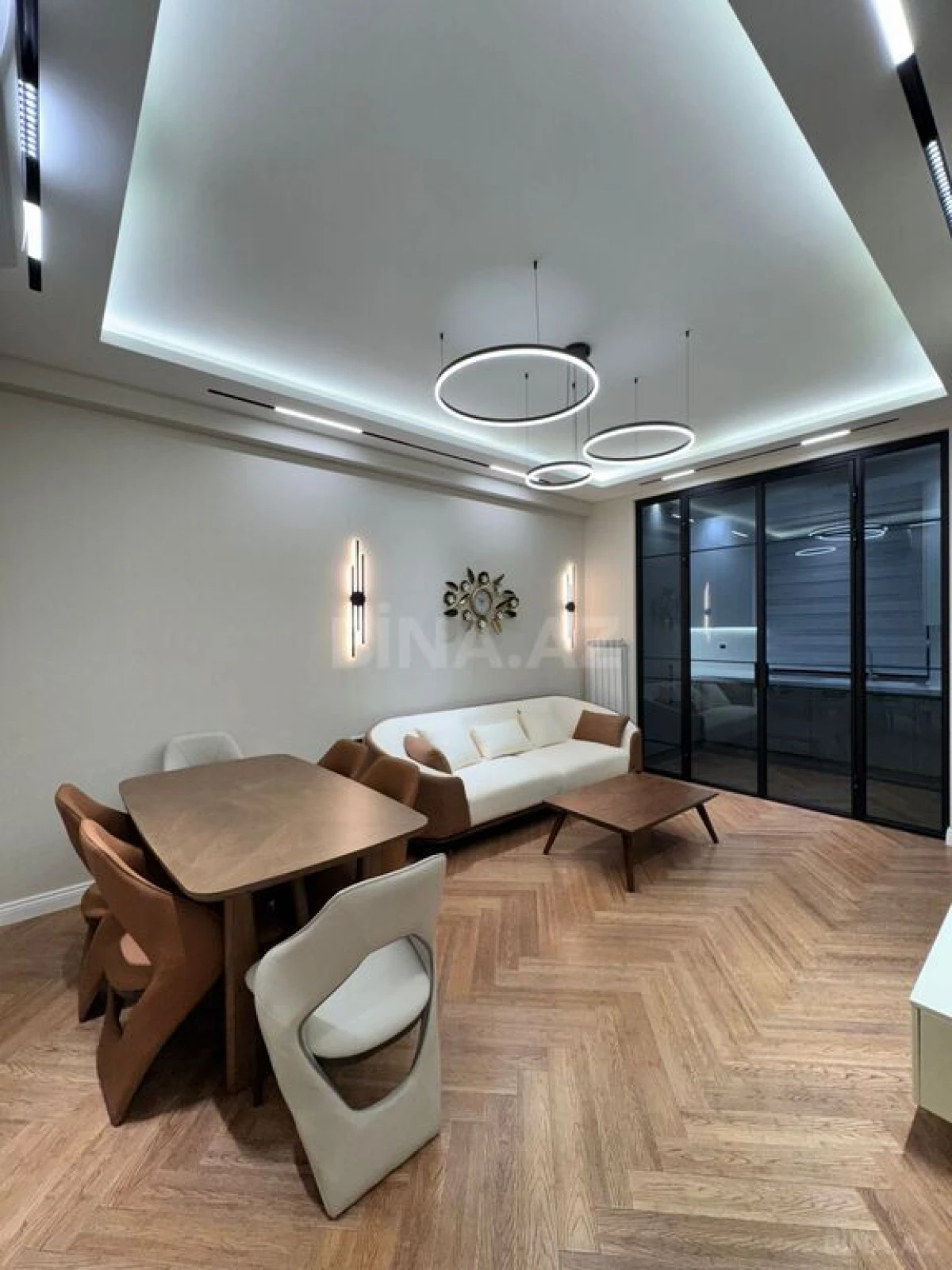 Satılır 2 otaqlı mənzil 68 m²