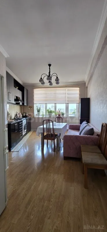 Satılır 2 otaqlı mənzil 100 m²