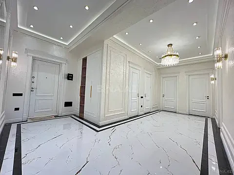 Kirayə verilir 3 otaqlı mənzil 130 m²