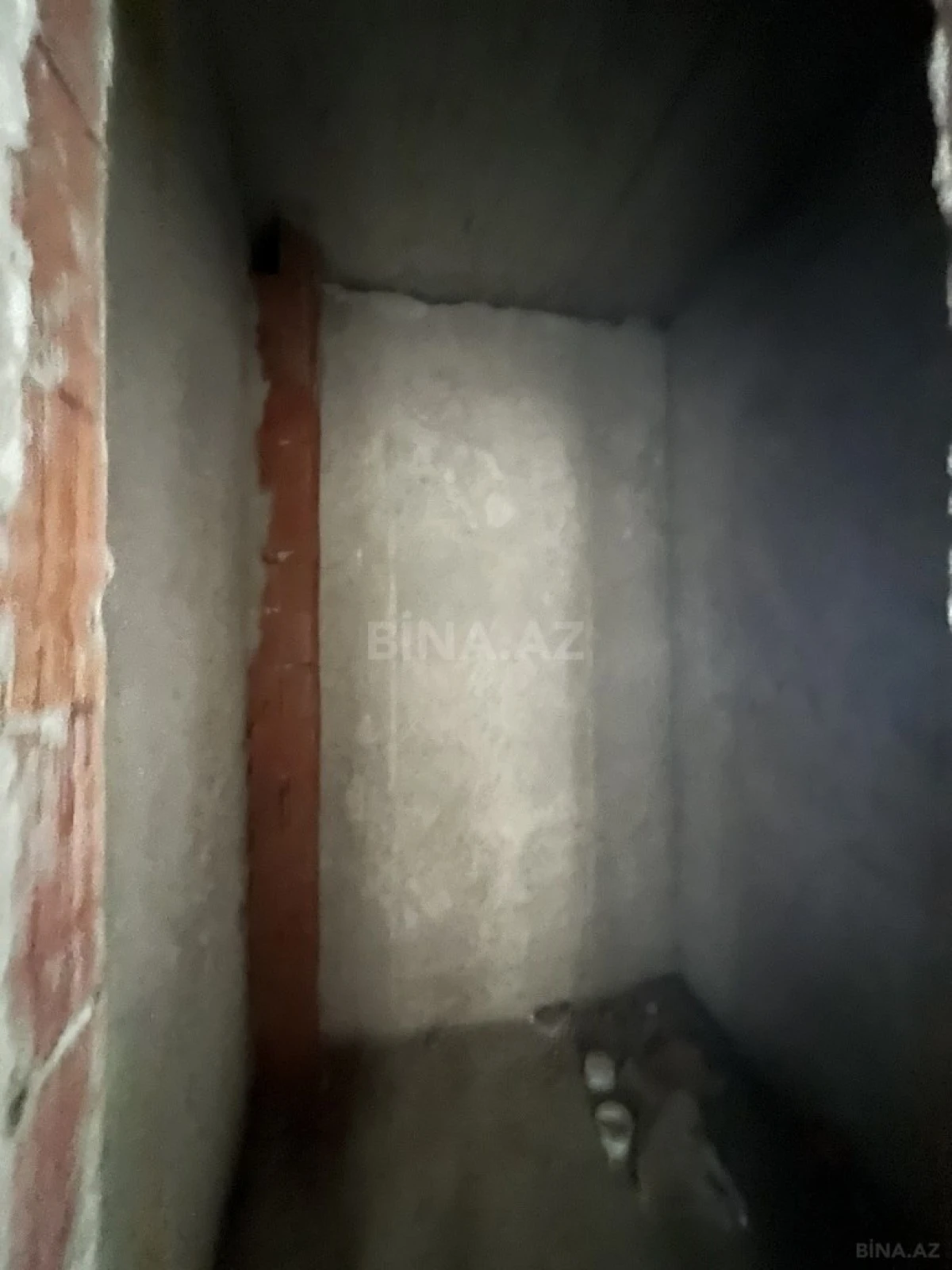 Satılır 2 otaqlı mənzil 83 m²