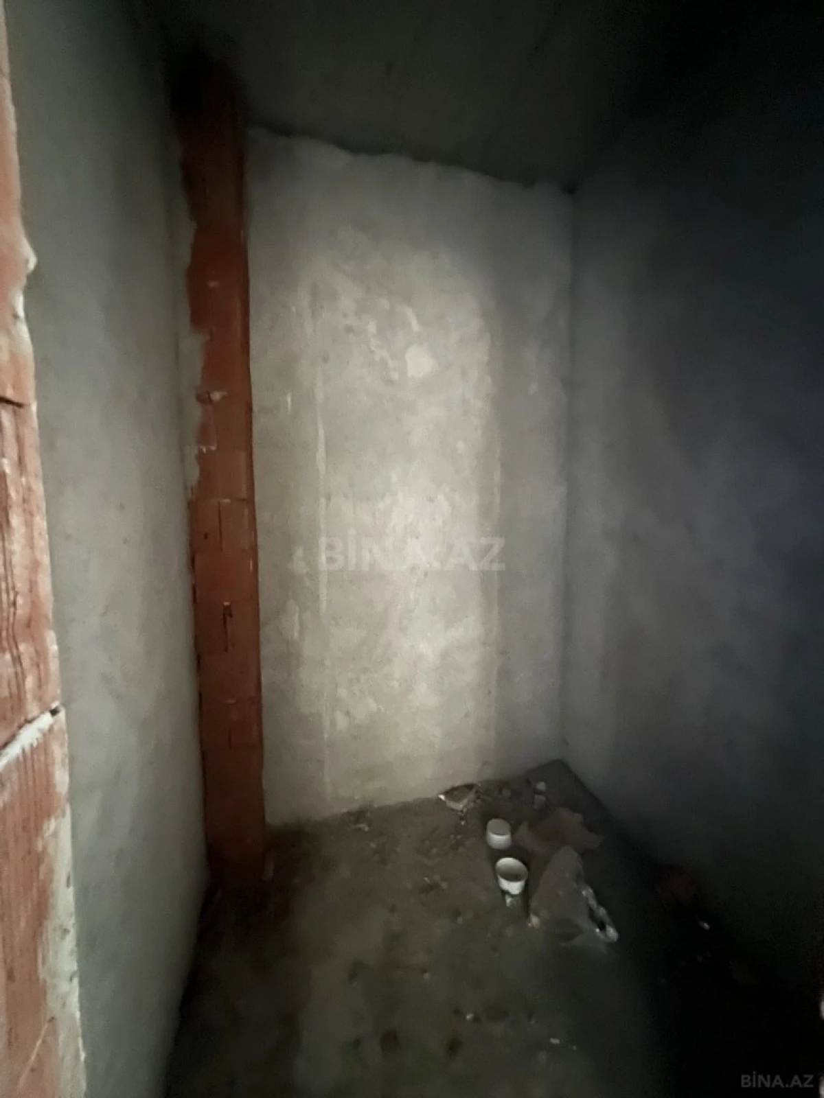 Satılır 2 otaqlı mənzil 83 m²