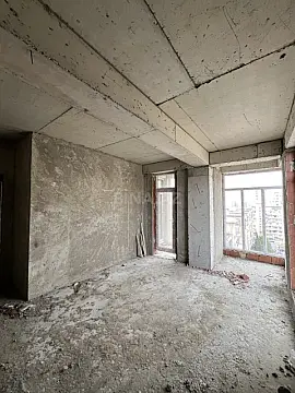 Satılır 2 otaqlı mənzil 83 m²