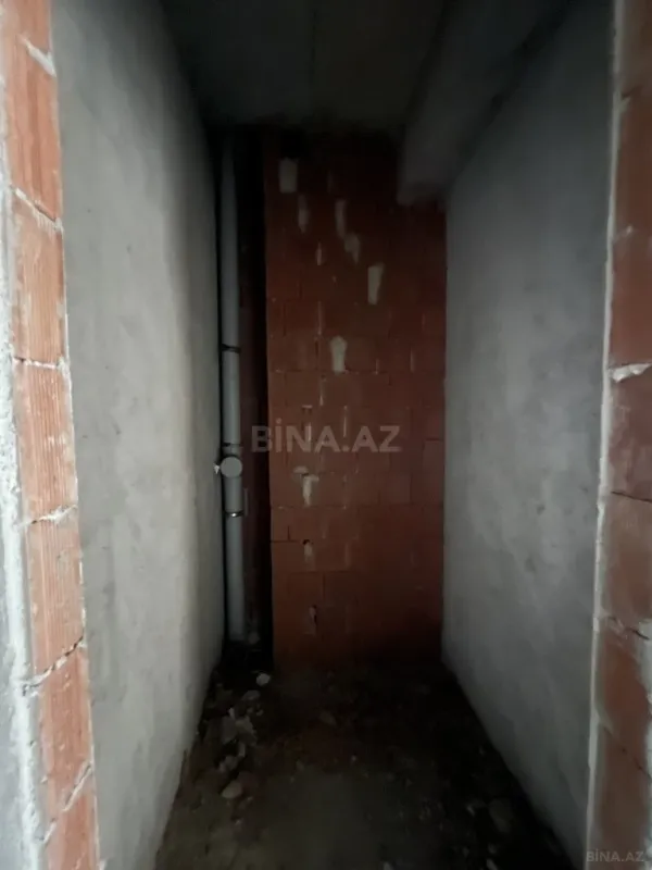 Satılır 2 otaqlı mənzil 83 m²