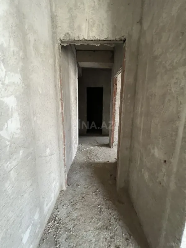 Satılır 2 otaqlı mənzil 83 m²