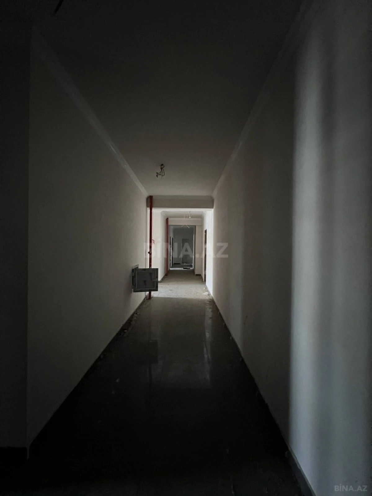 Satılır 2 otaqlı mənzil 83 m²