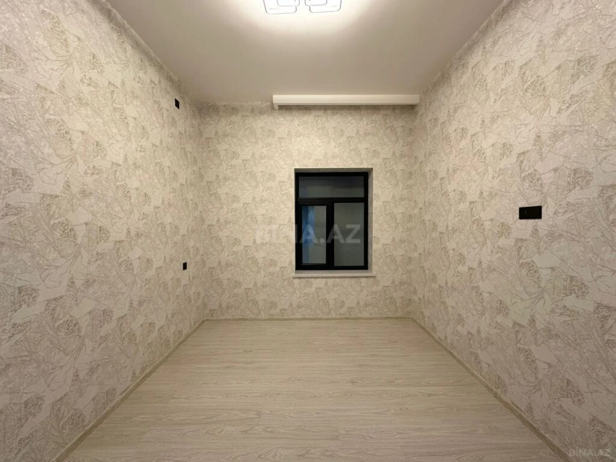 Satılır 4 otaqlı həyət evi 140 m²