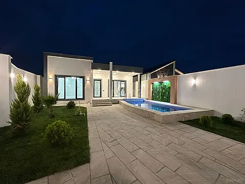Satılır 4 otaqlı həyət evi 140 m²