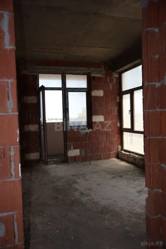 Satılır 2 otaqlı mənzil 78 m²