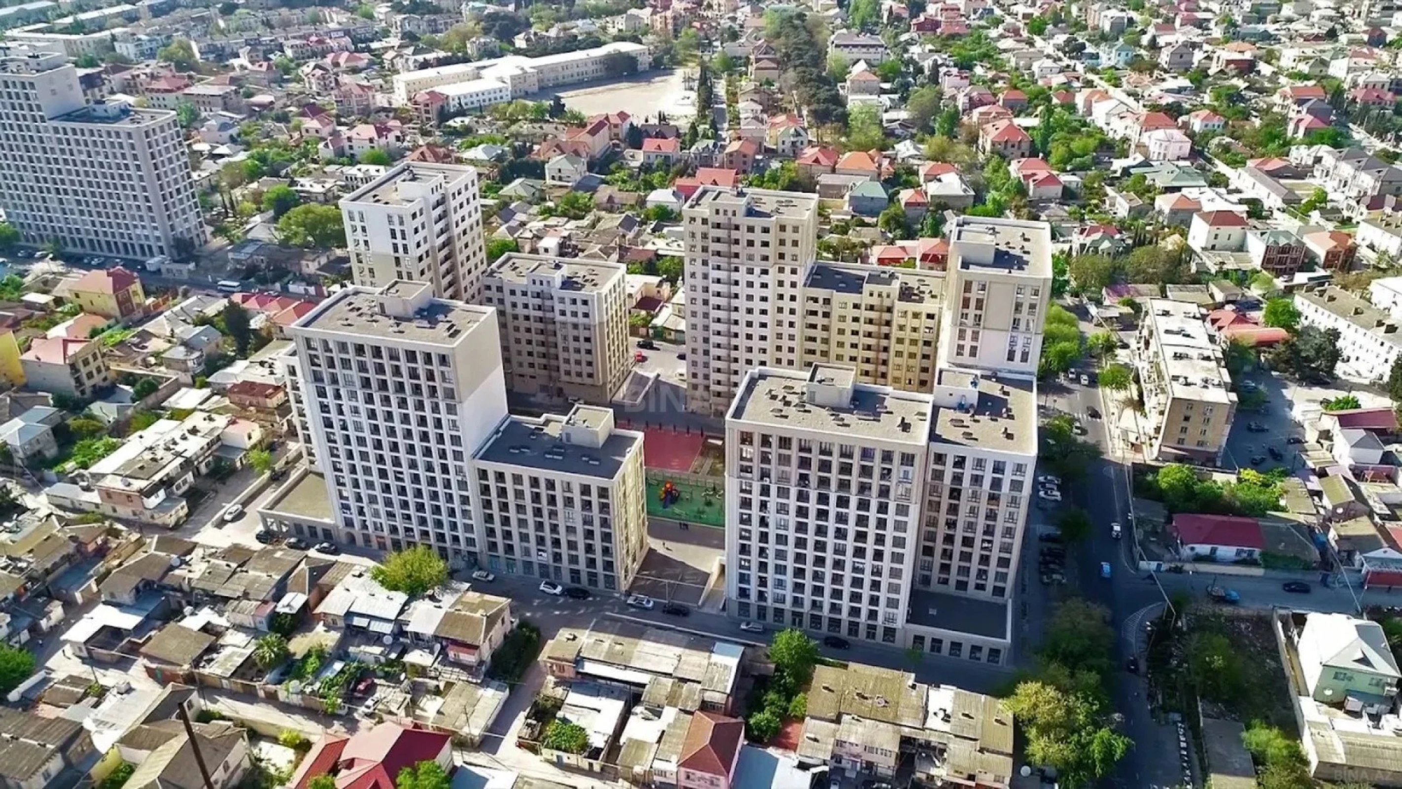 Satılır 2 otaqlı mənzil 78 m²