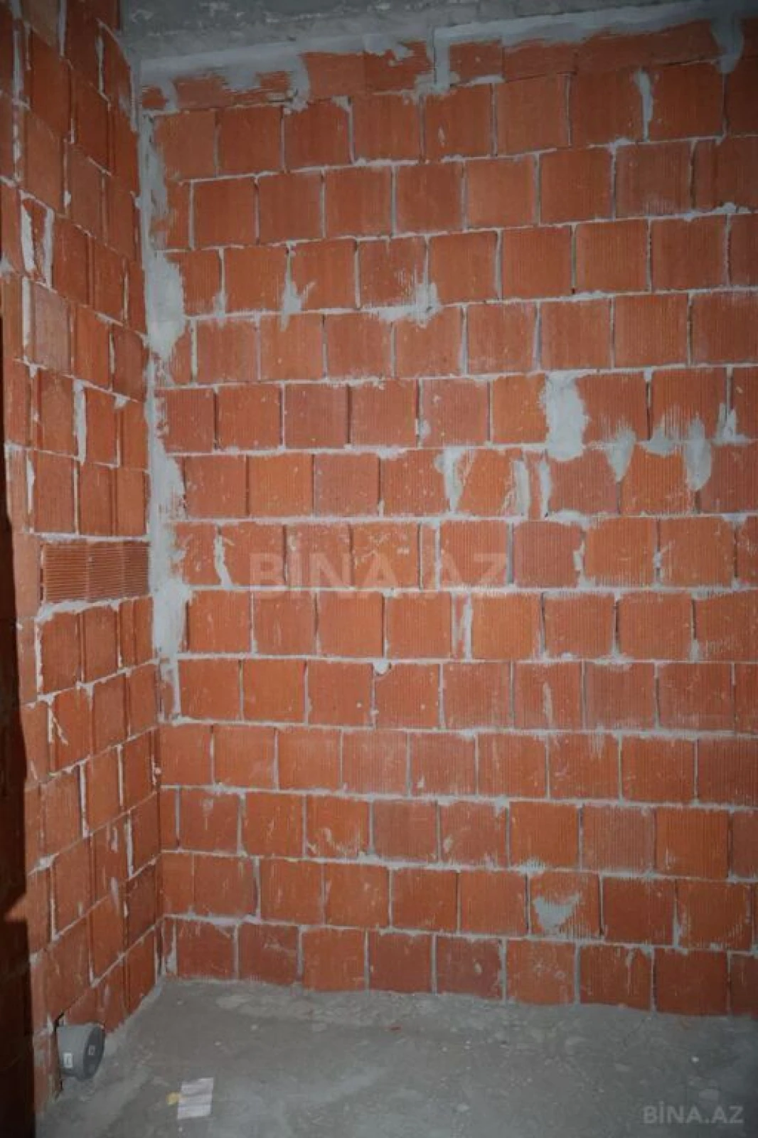 Satılır 2 otaqlı mənzil 78 m²