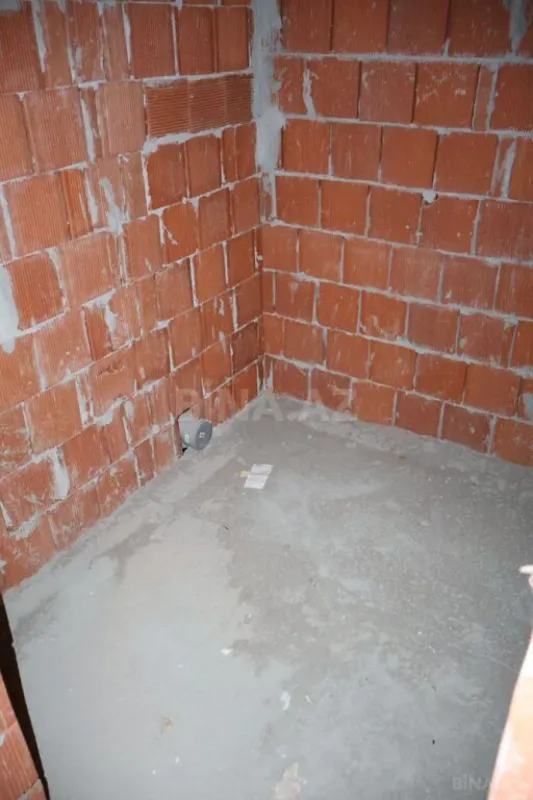 Satılır 2 otaqlı mənzil 78 m²