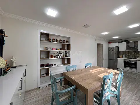 Kirayə verilir 3 otaqlı mənzil 130 m²