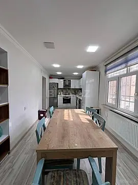 Kirayə verilir 3 otaqlı mənzil 130 m²
