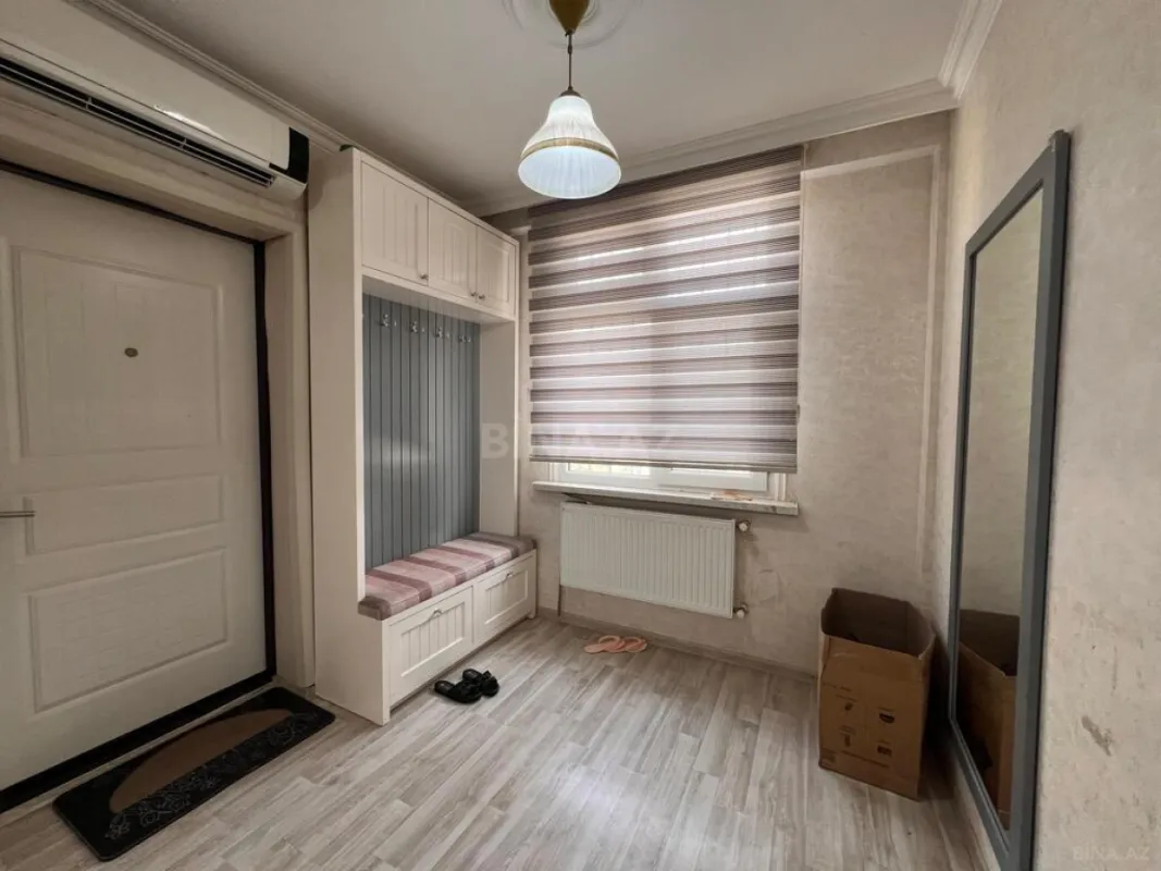 Kirayə verilir 3 otaqlı mənzil 130 m²