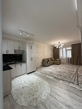Satılır 3 otaqlı mənzil 82 m²
