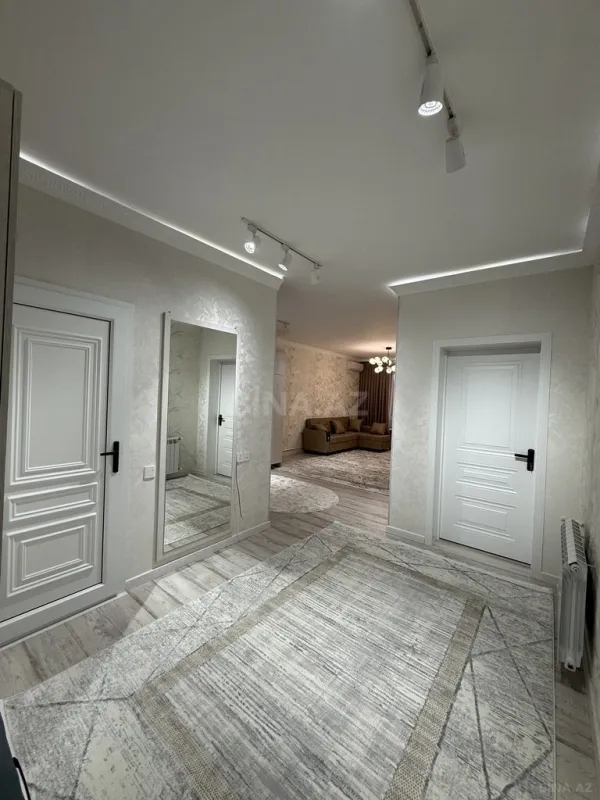 Satılır 3 otaqlı mənzil 82 m²