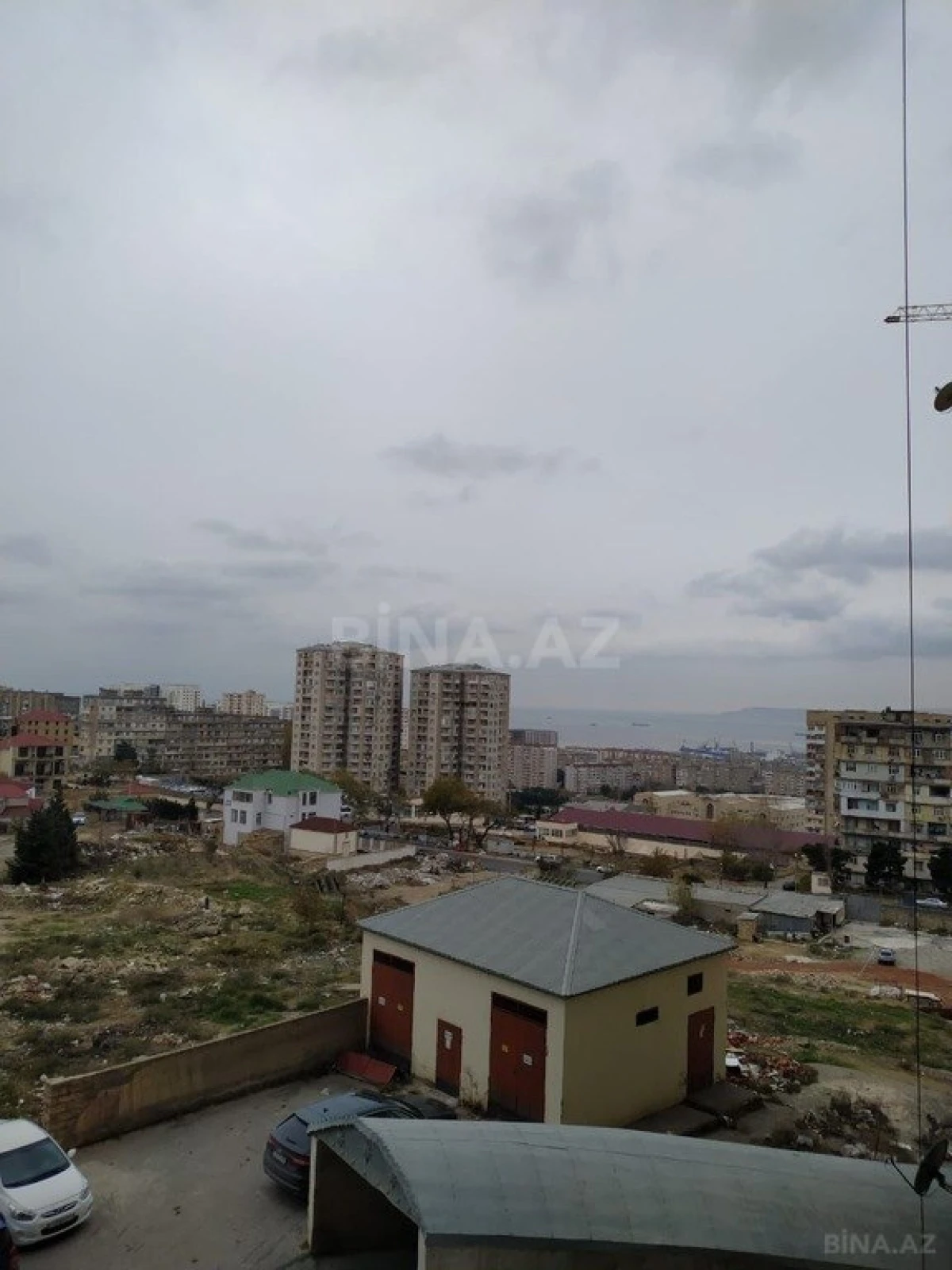 Satılır 3 otaqlı mənzil 88 m²