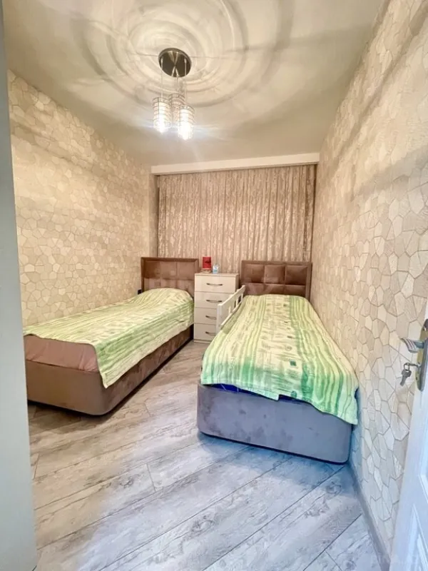 Satılır 3 otaqlı mənzil 112 m²
