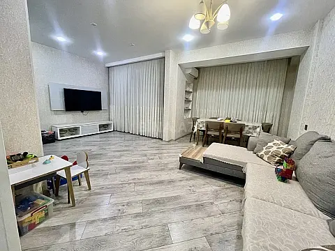 Satılır 3 otaqlı mənzil 112 m² — Bakı, Nizami 3 otaq 112.00 m²