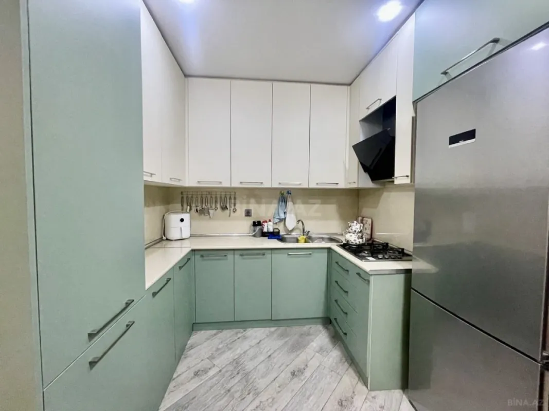 Satılır 3 otaqlı mənzil 112 m²
