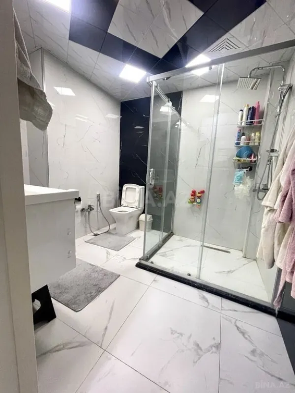 Satılır 3 otaqlı mənzil 112 m²