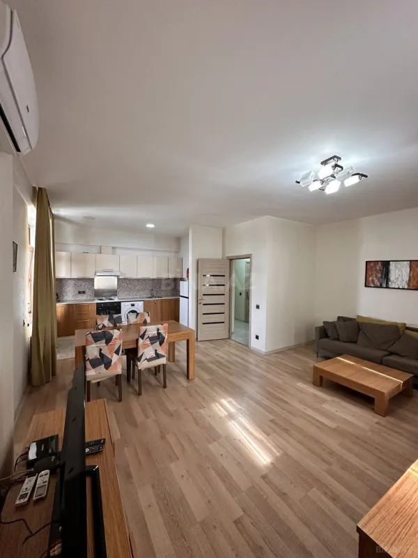 Satılır 2 otaqlı mənzil 78 m²