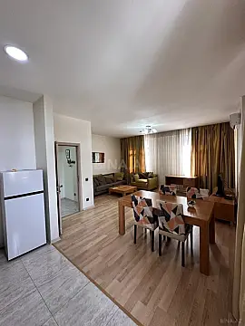 Satılır 2 otaqlı mənzil 78 m²