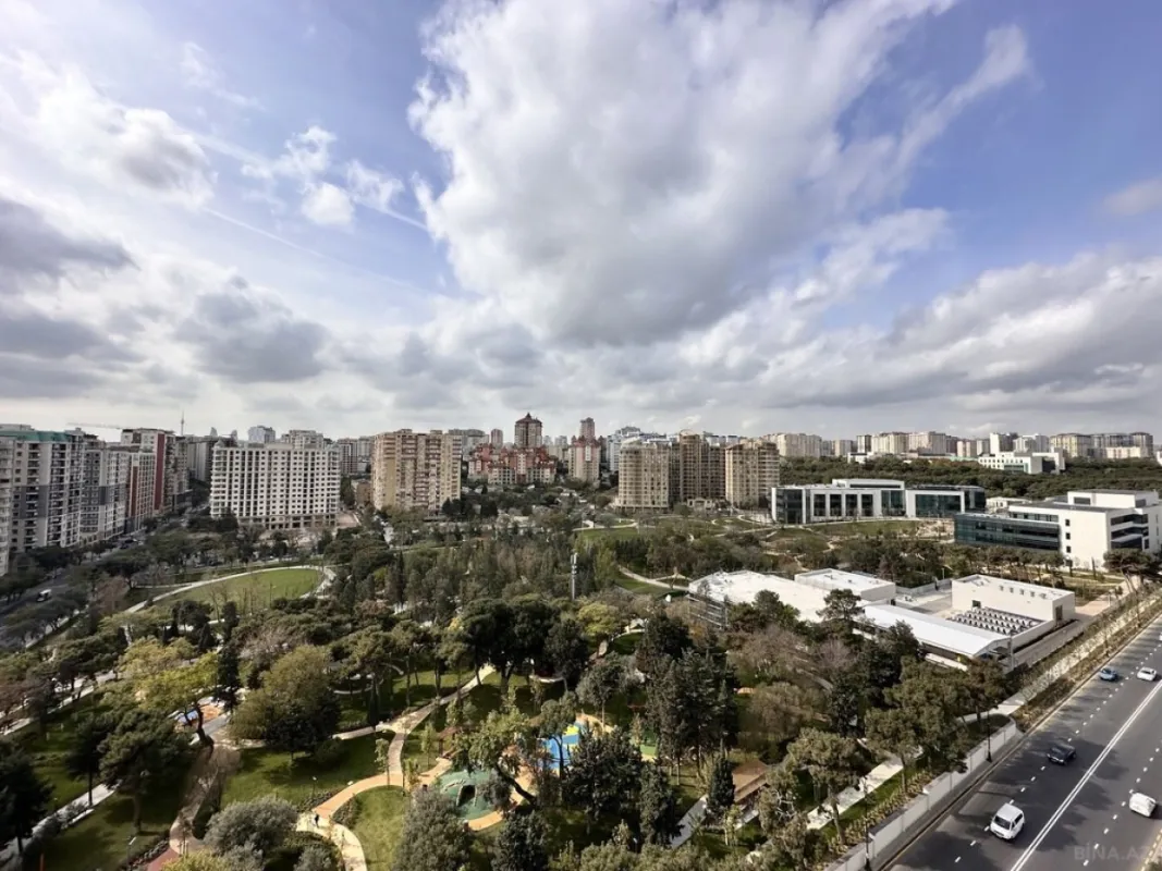 Satılır 2 otaqlı mənzil 78 m²