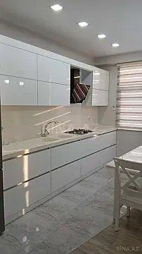 Kirayə verilir 3 otaqlı mənzil 90 m² — Bakı, Memar Əcəmi yanı 3 otaq 90.00 m²