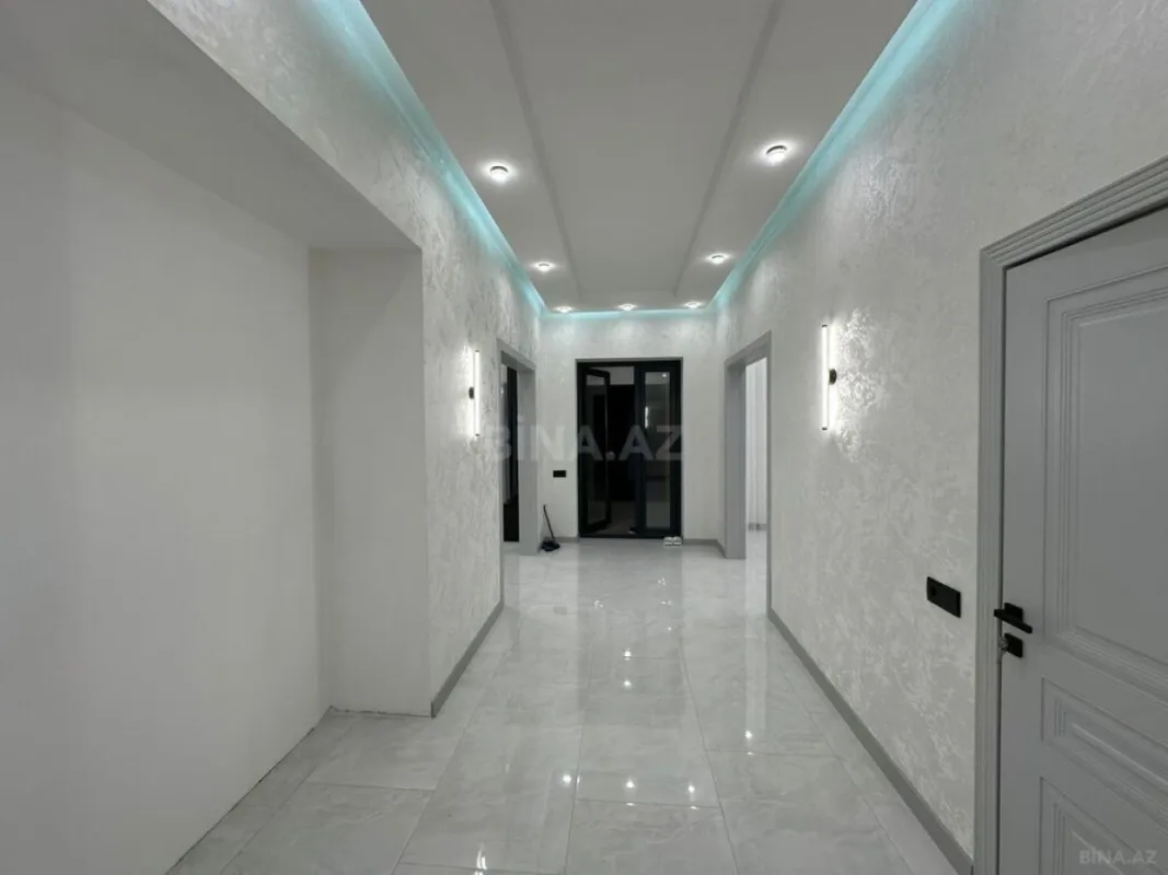 Satılır 4 otaqlı həyət evi 180 m²