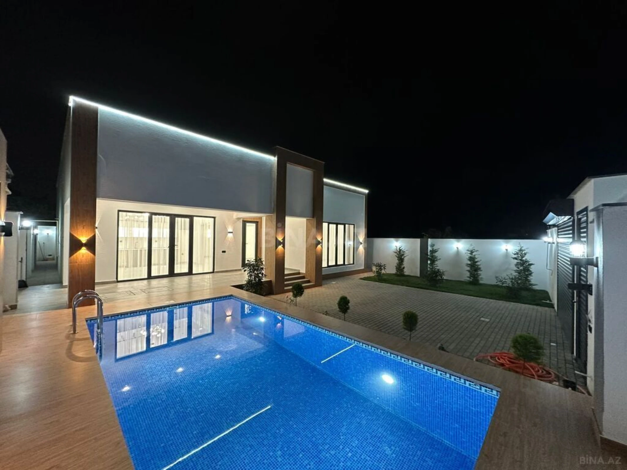 Satılır 4 otaqlı həyət evi 180 m²