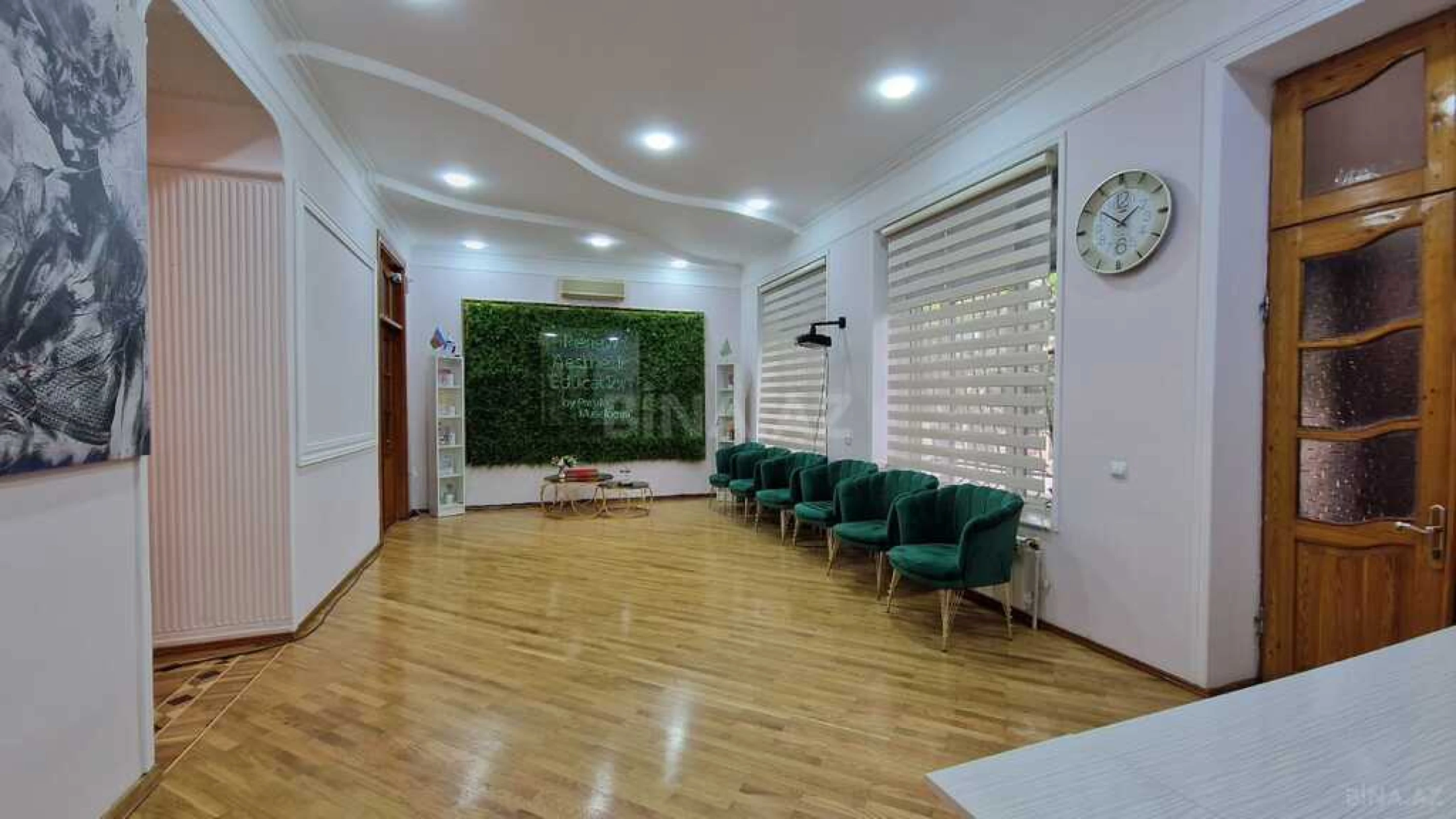 Satılır 4 otaqlı mənzil 130 m²