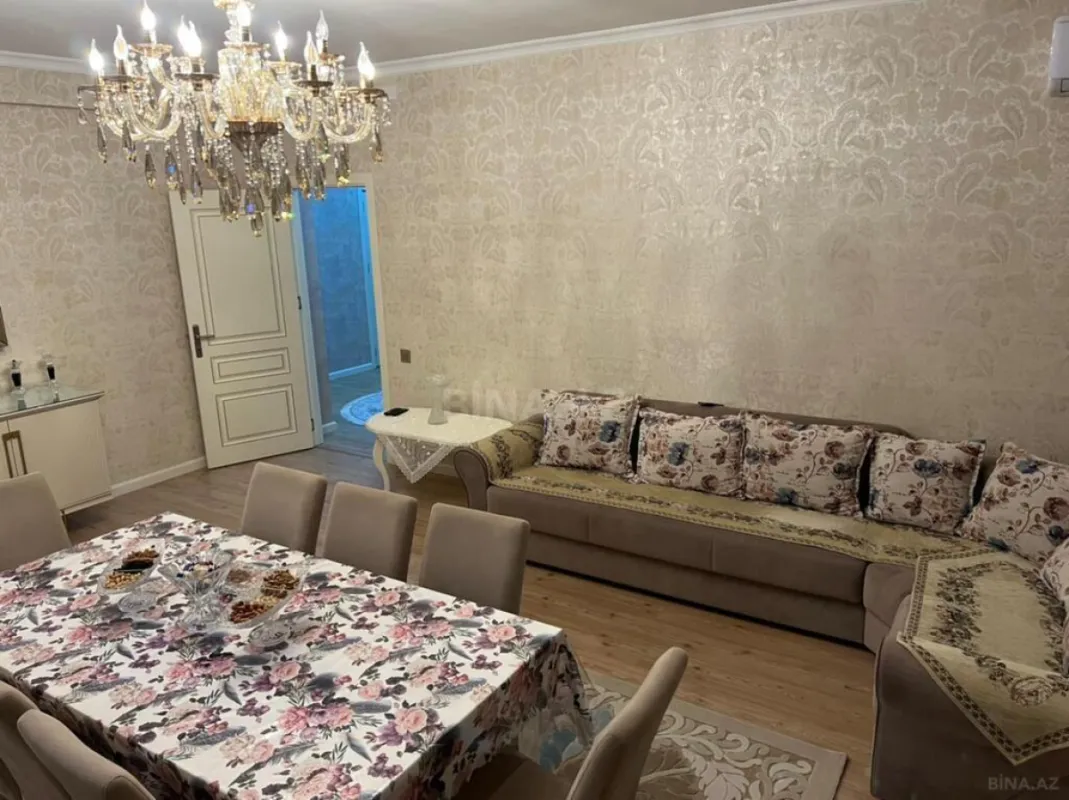 Satılır 3 otaqlı mənzil 123 m²