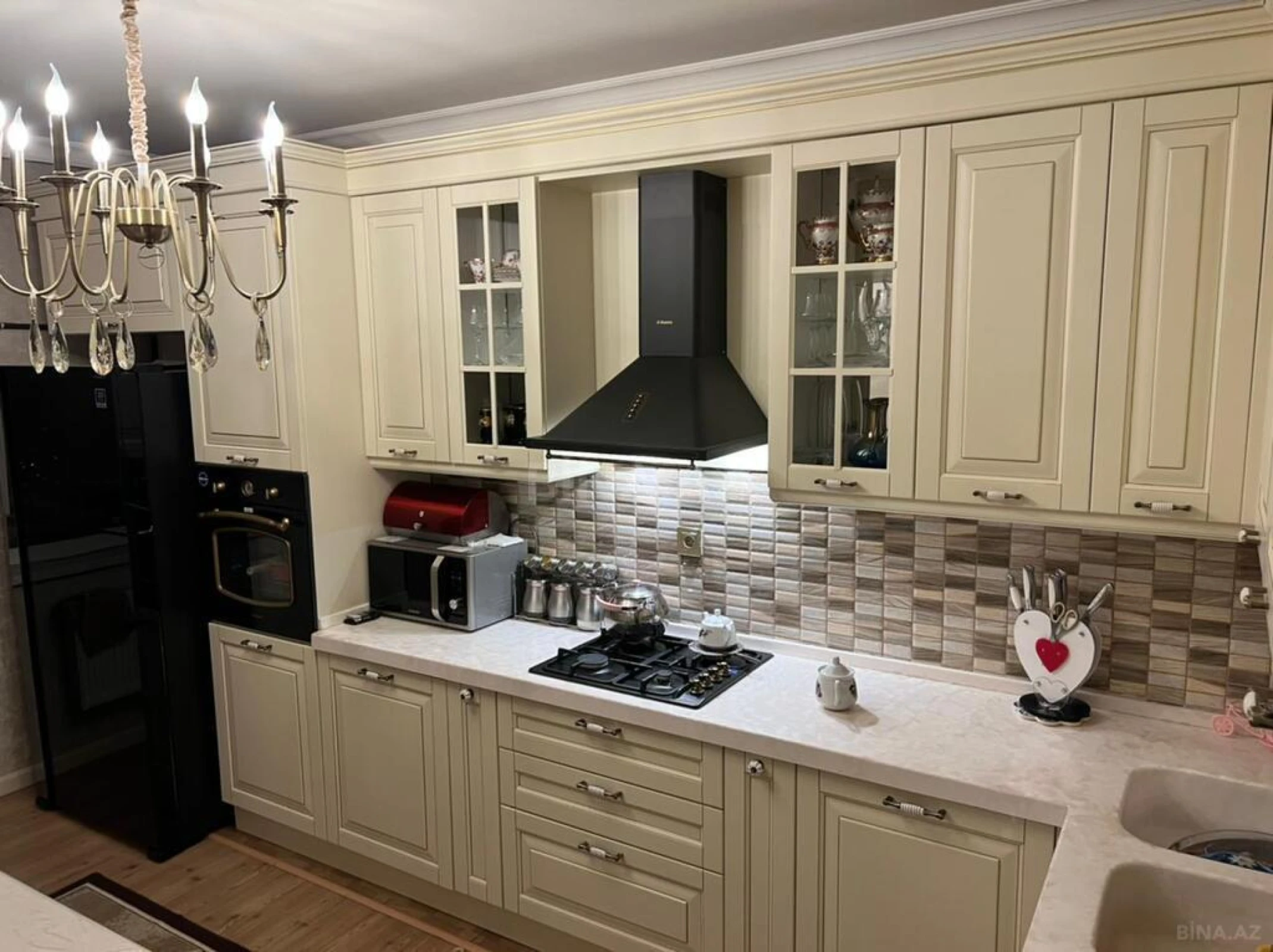 Satılır 3 otaqlı mənzil 123 m²